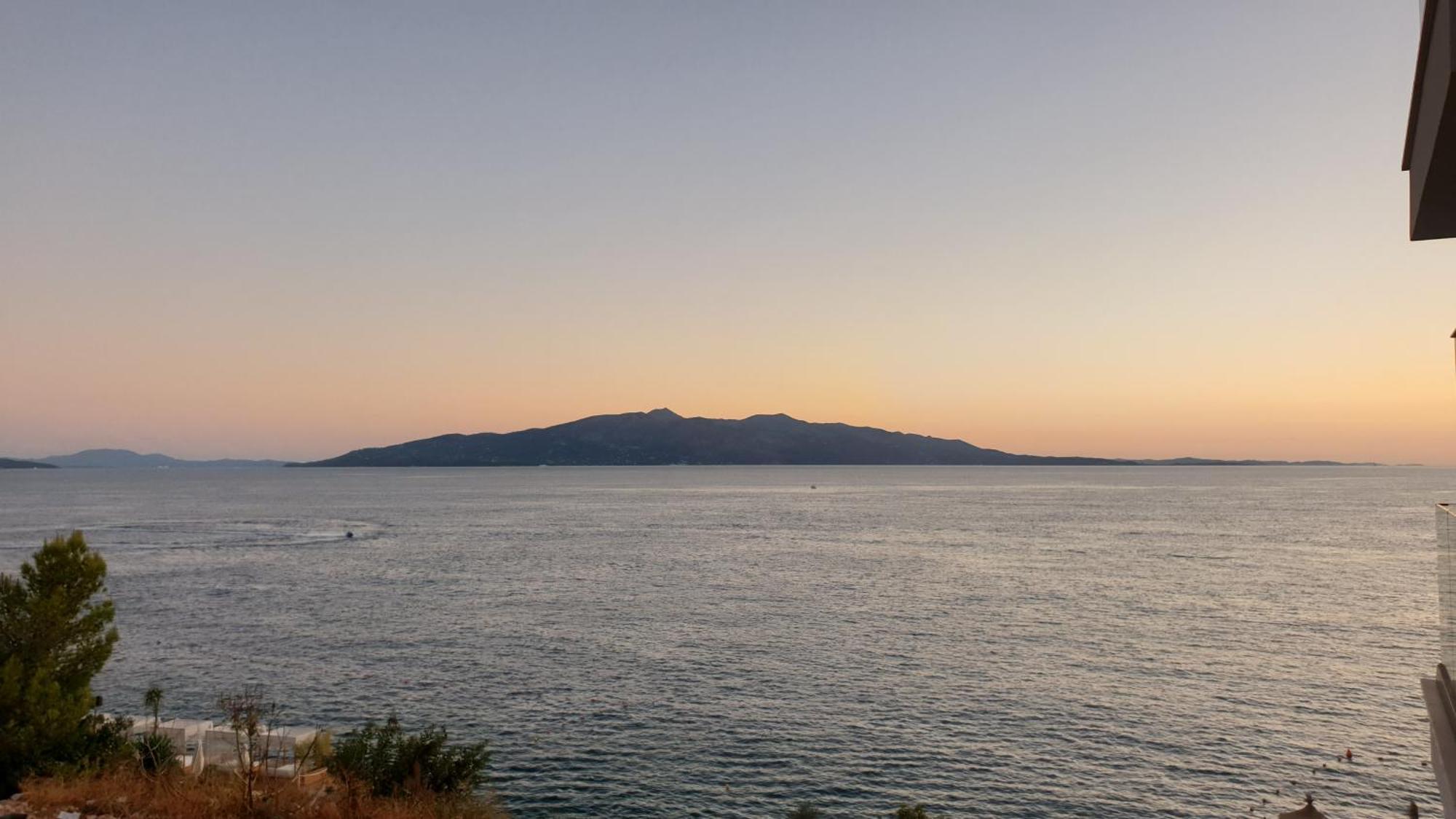 2F Saranda Apartment Exteriér fotografie